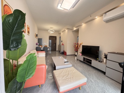 华发四季峰景五期89平方精装3房2卫总价208万拎包入住