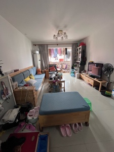 翡翠山庄 3室2厅2卫 155万元 