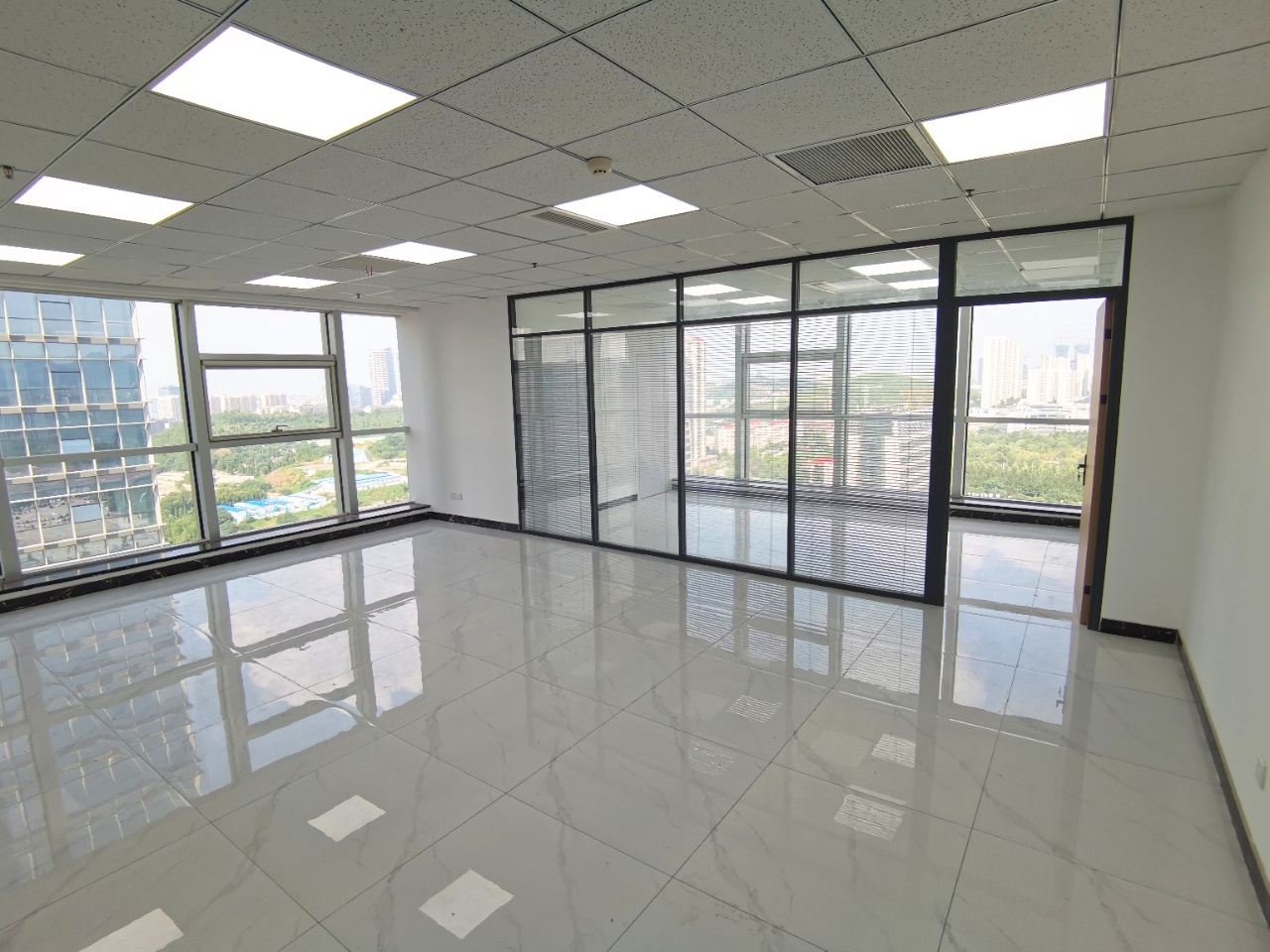 鲁商国奥城(17租)