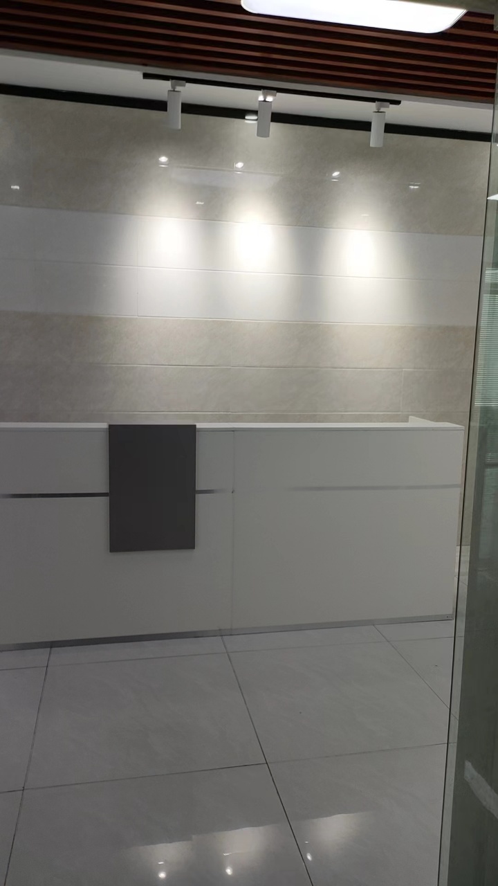 CBD中央广场（17租）