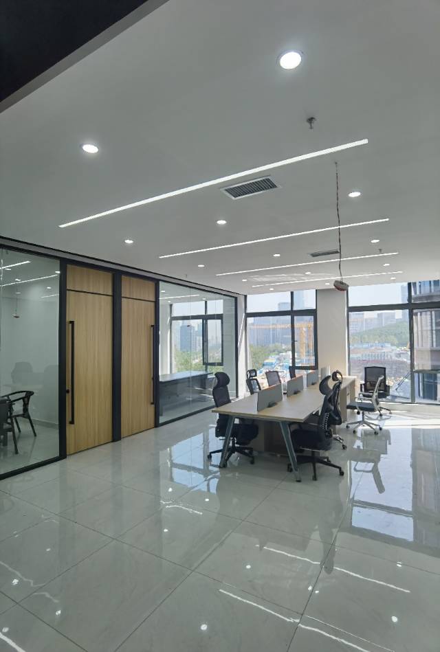 碧桂园凤凰中心（17租）