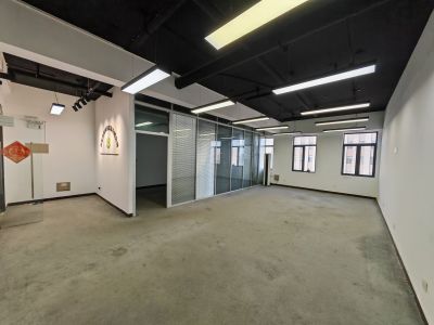 银丰东8区(17租)