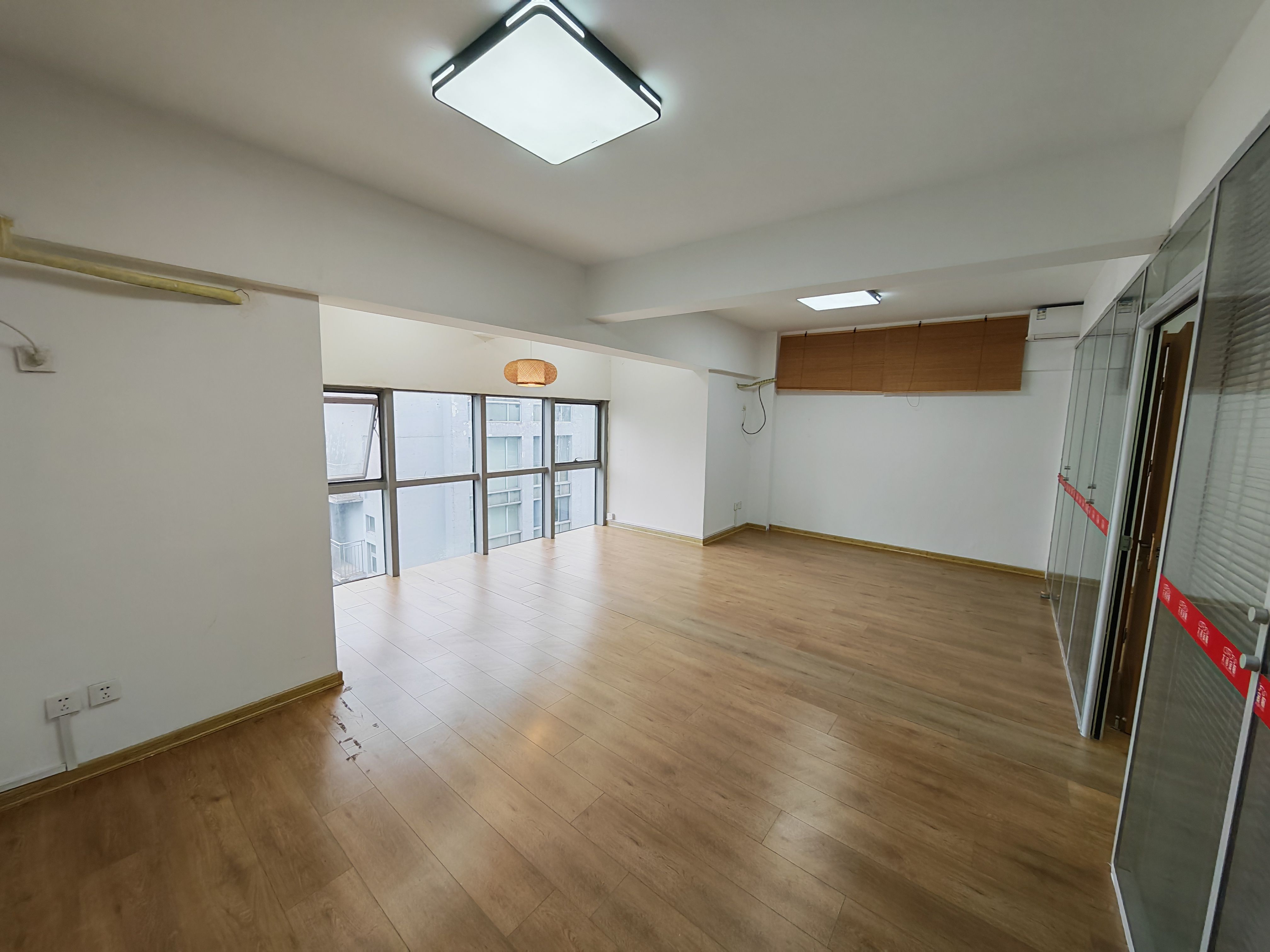 齐鲁文化创意基地(17租)