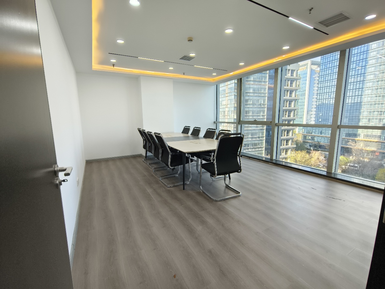 鲁商国奥城(17租)