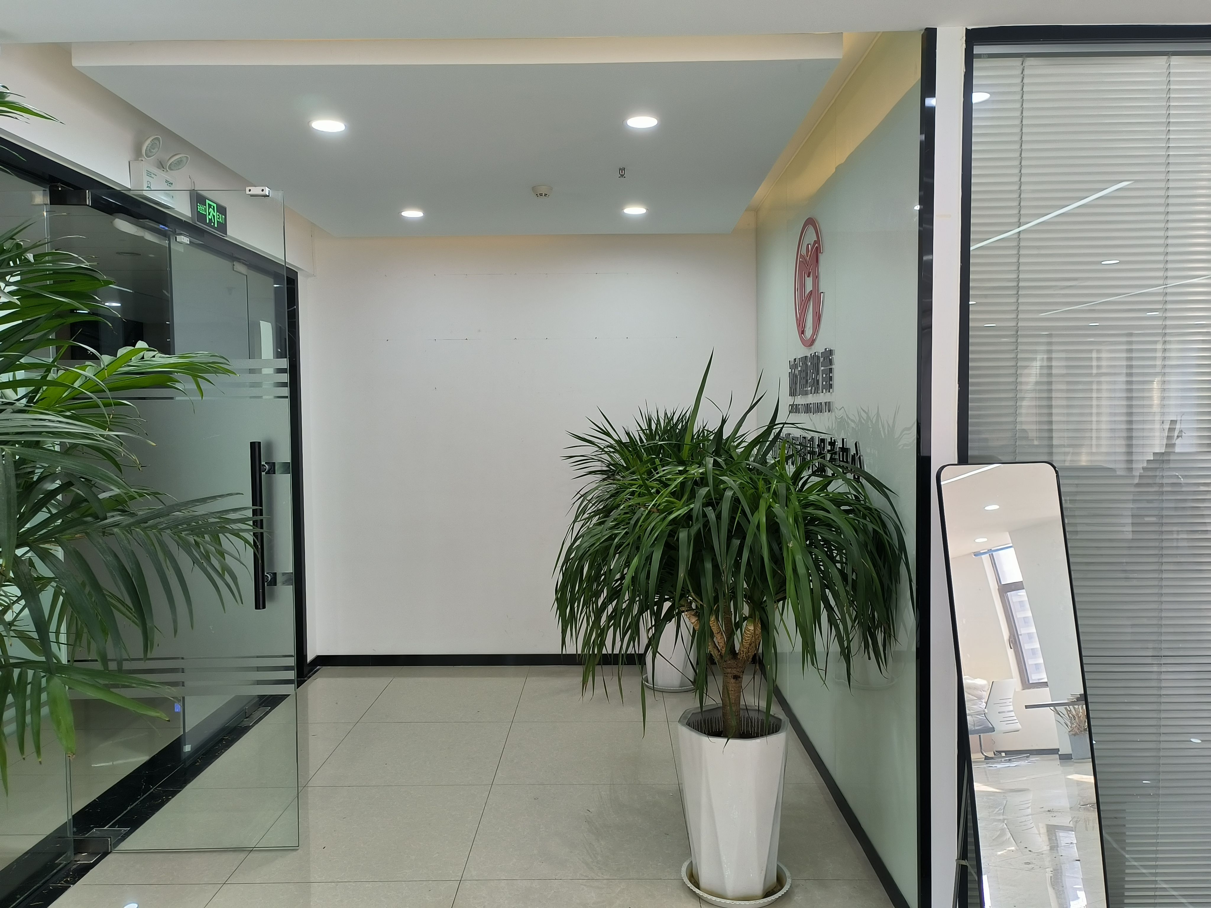 银丰东8区(17租)