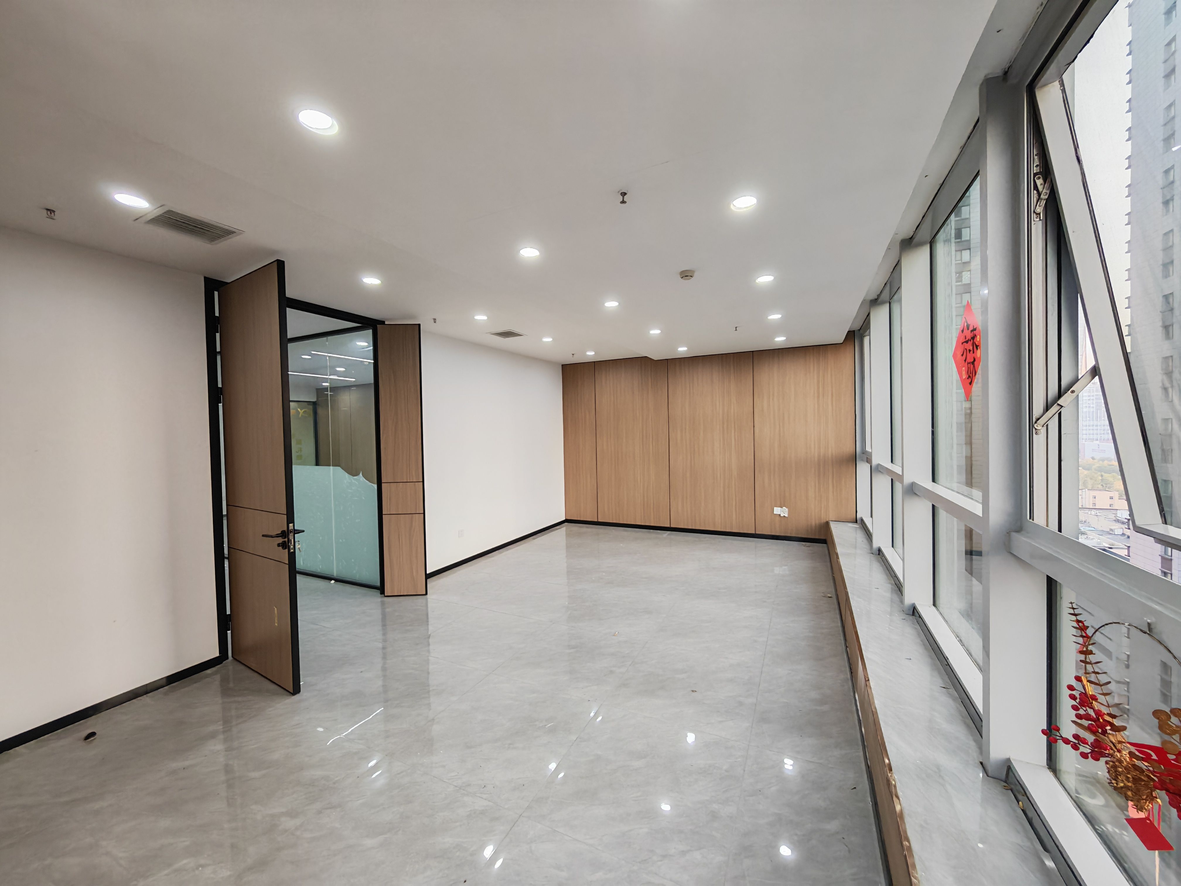 高新中垠广场（17租）