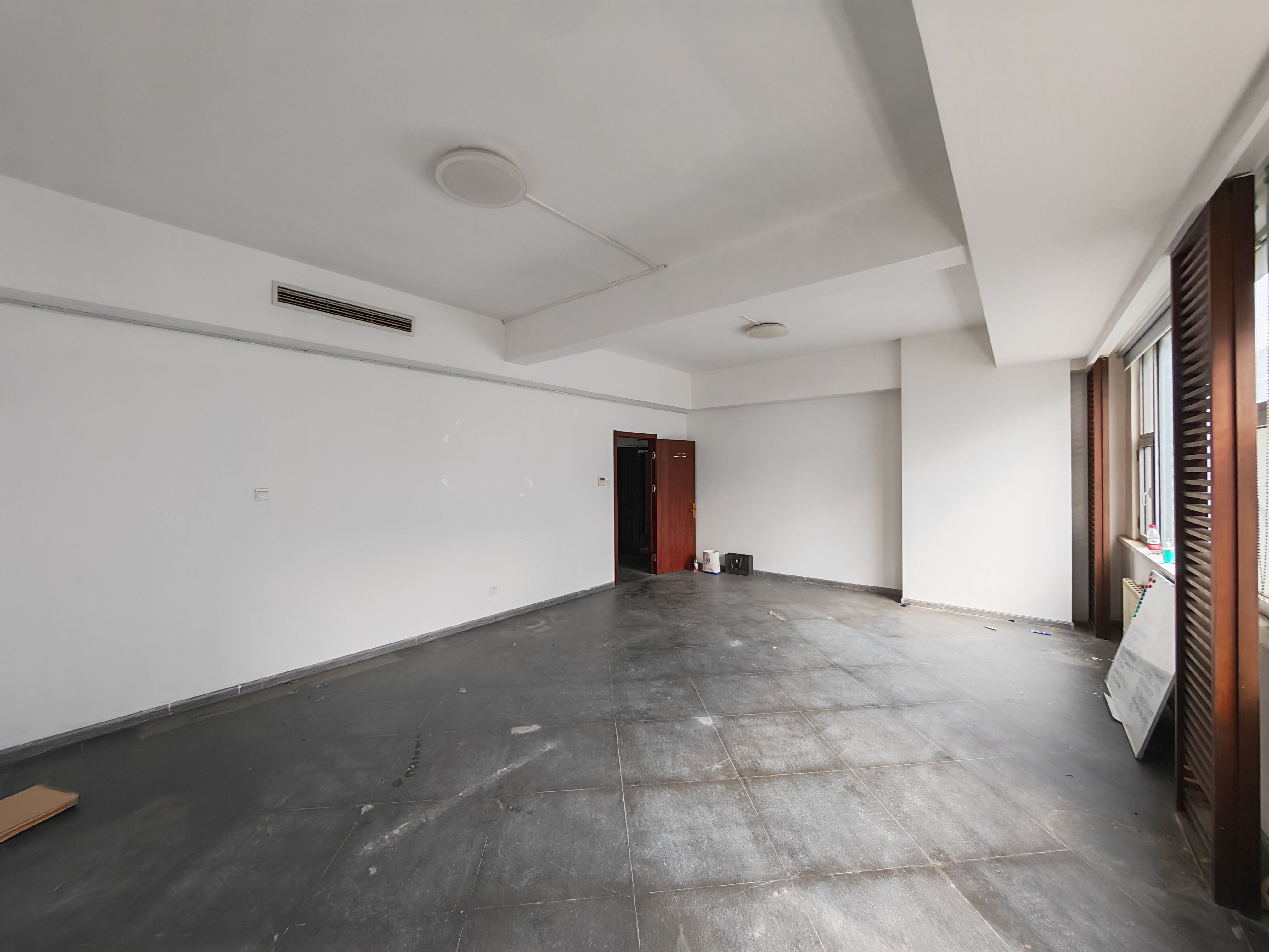 齐鲁文化创意基地(17租)