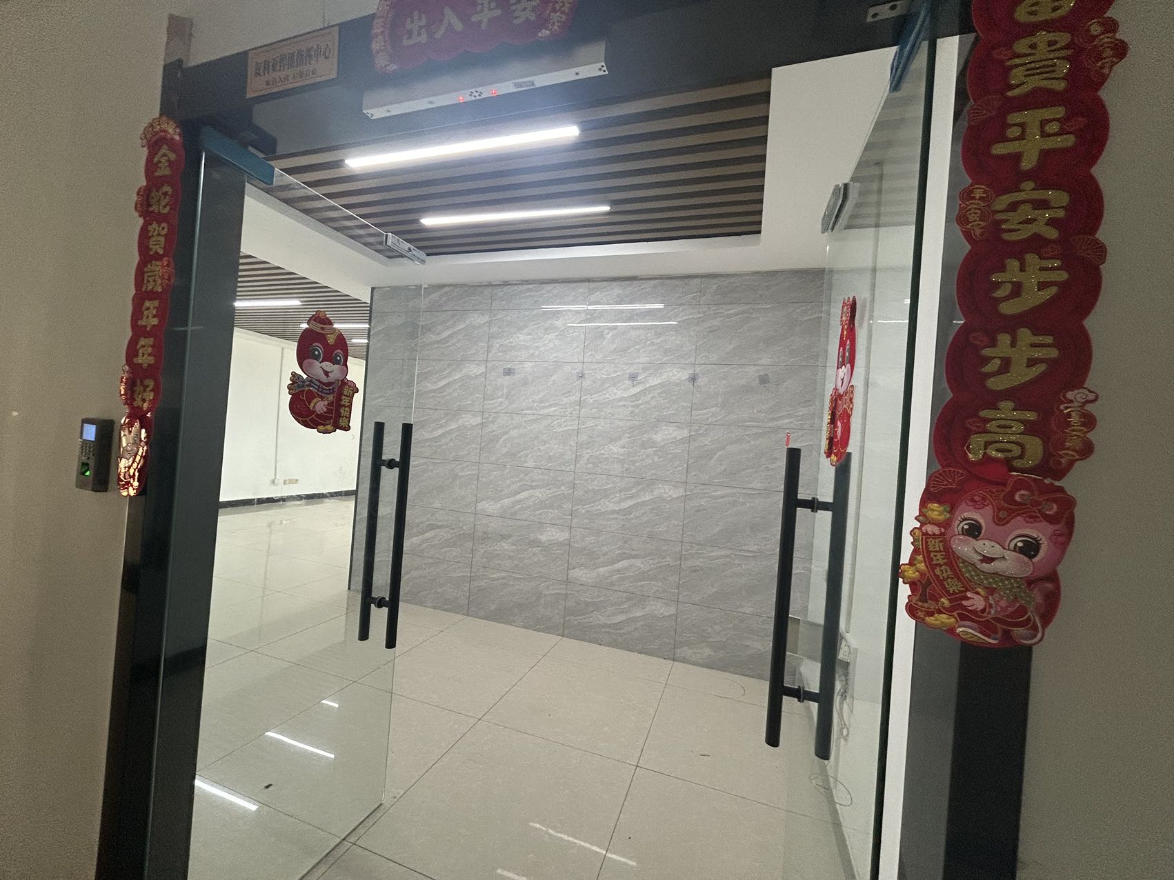 银丰东8区(17租)