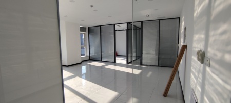 CBD中央广场（17租）