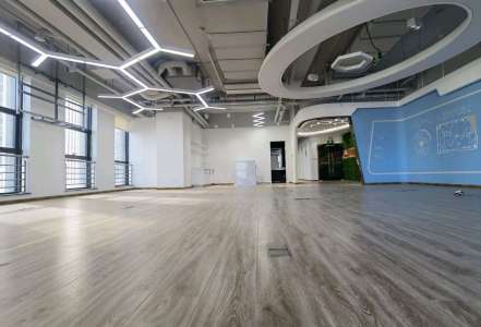 华创观礼中心(17租)