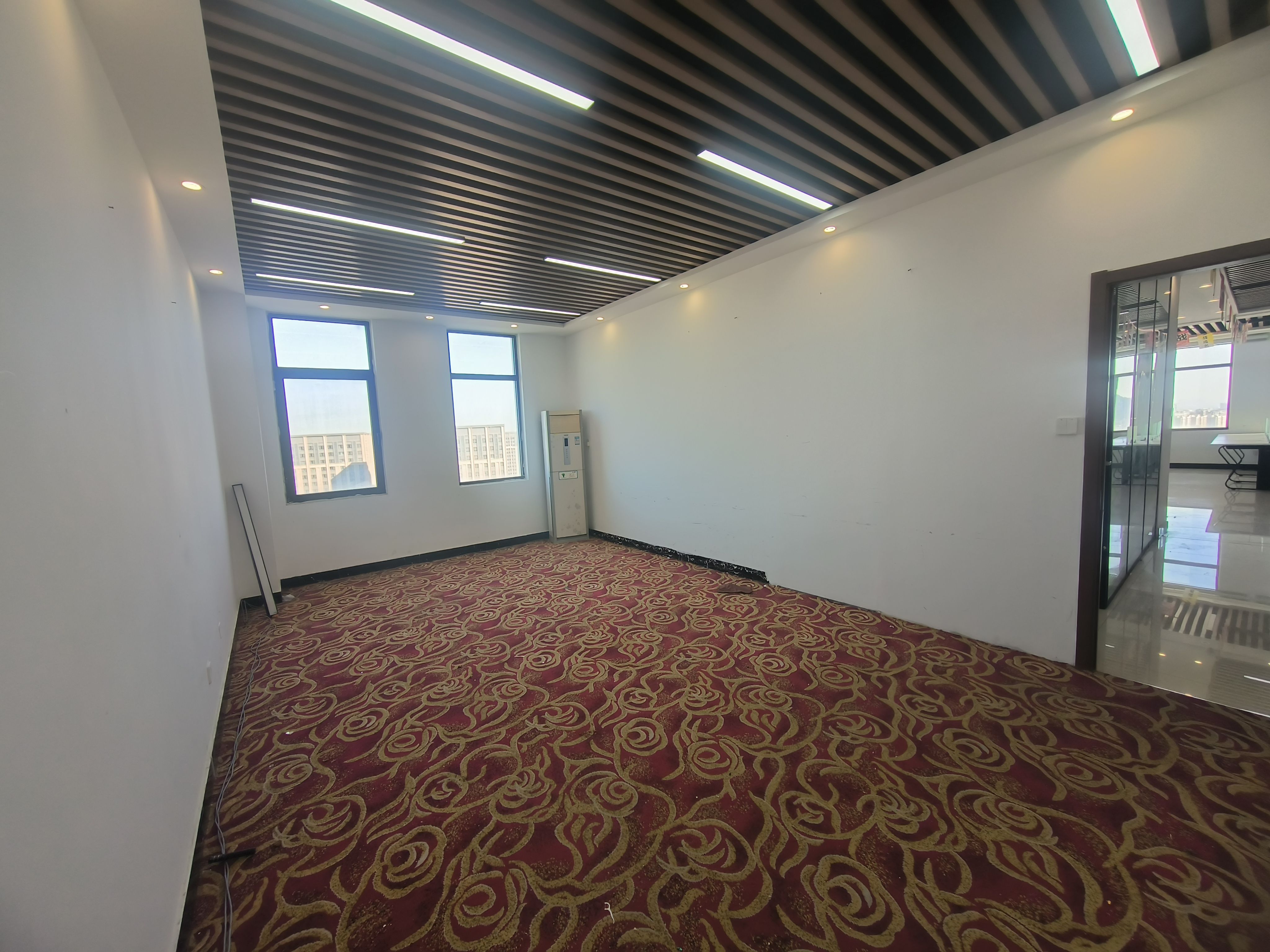 银丰东8区(17租)