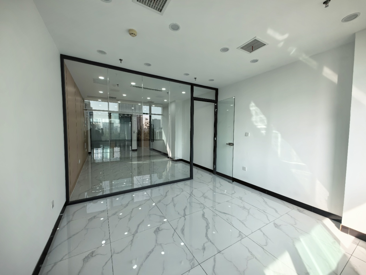 三庆世纪财富中心(17租)