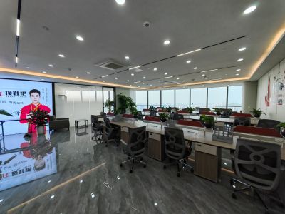 云泉中心（17租）