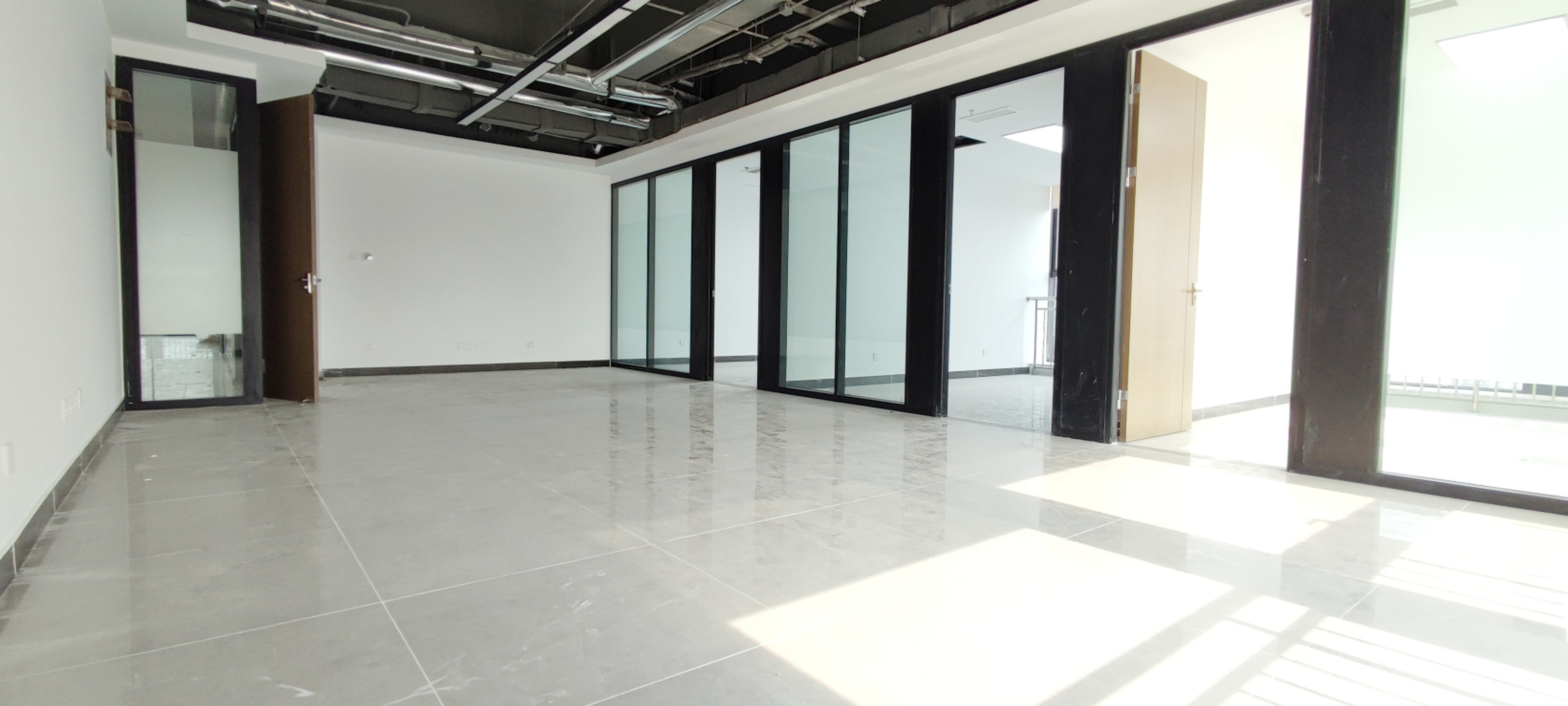 海潮汇（17租）