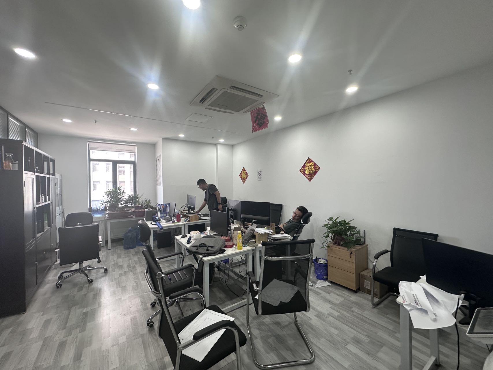银丰东8区(17租)