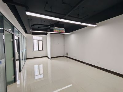 银丰东8区(17租)