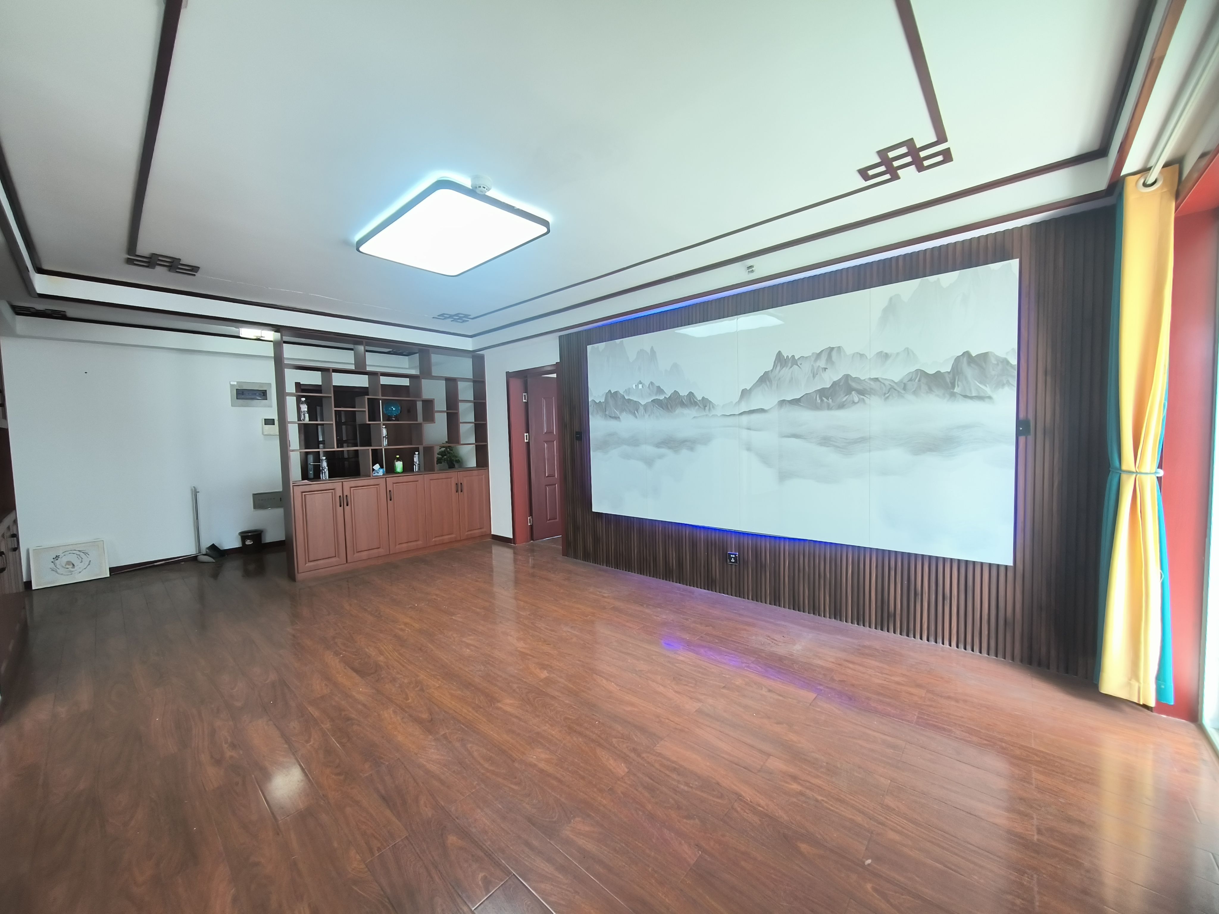 丁豪广场(17租)朝向 精装办公 平层 位于会展中心