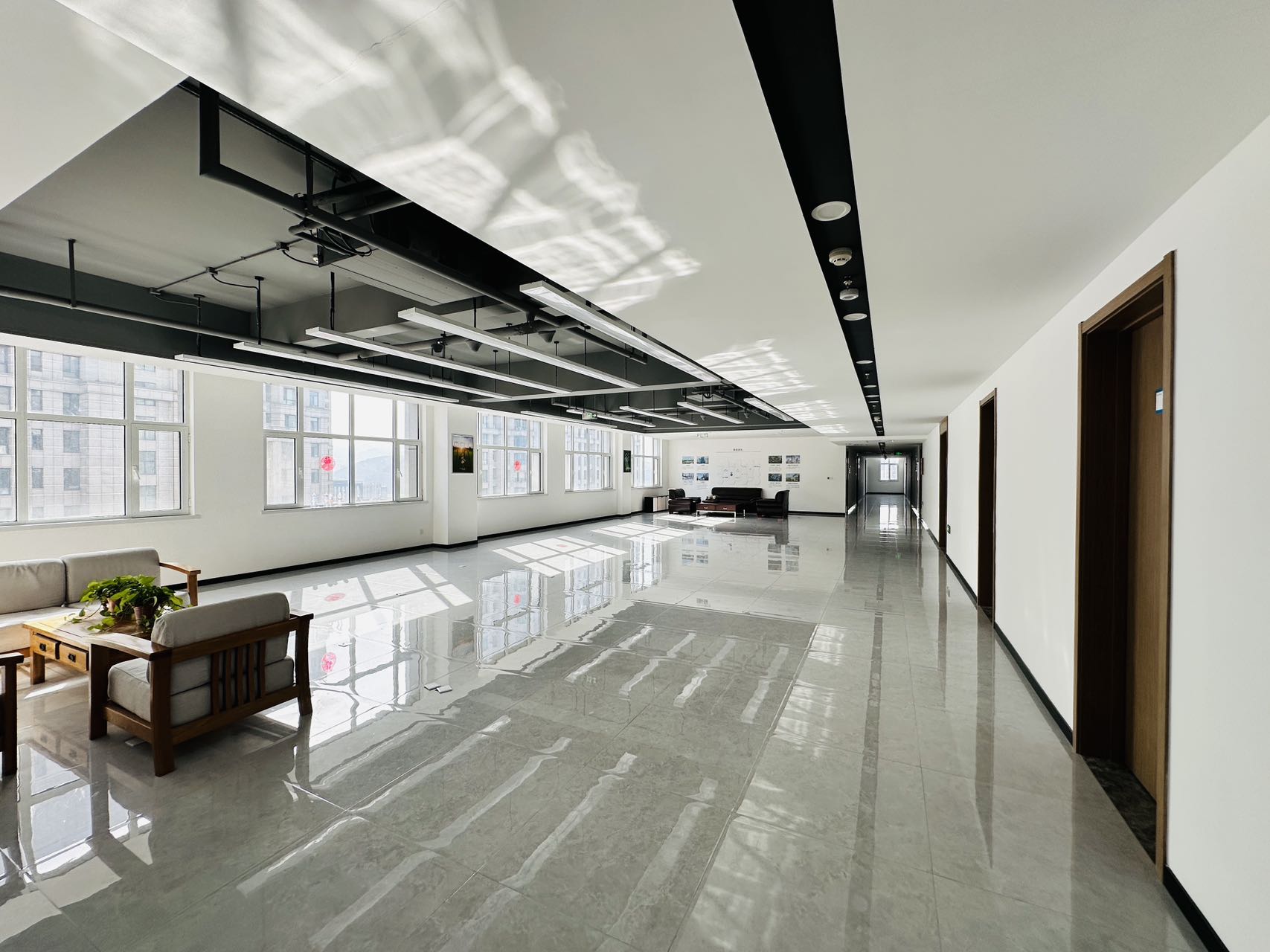 万平商务大厦（17租)