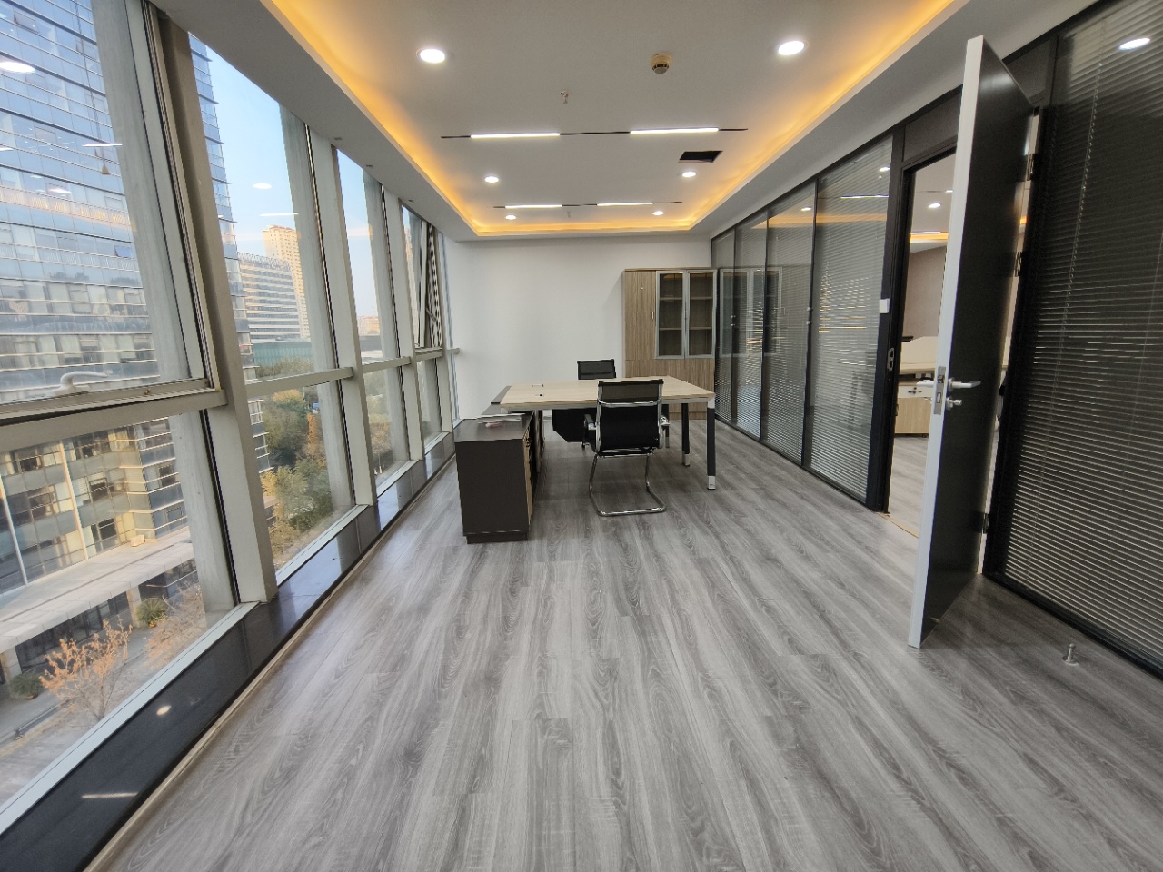 鲁商国奥城(17租)