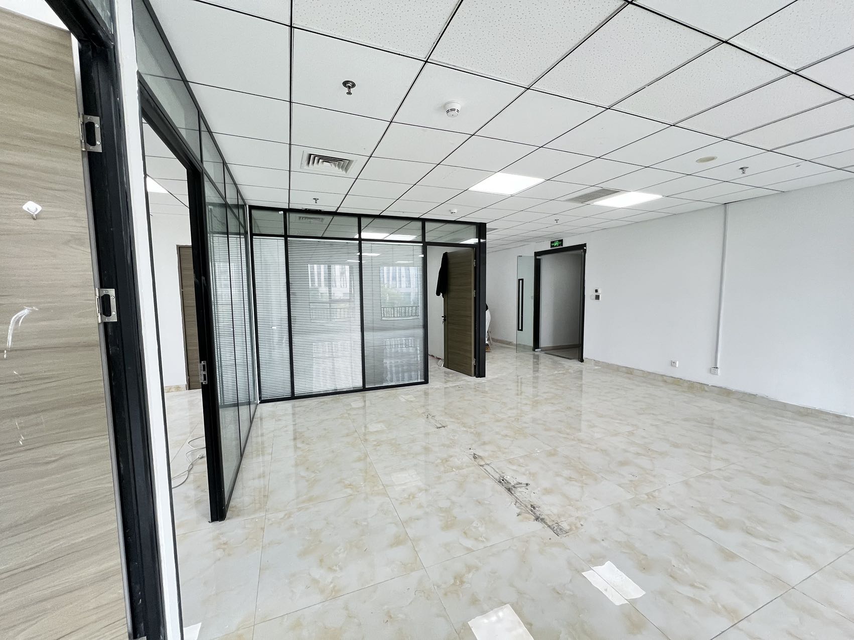 鲁商凤凰广场(17租)