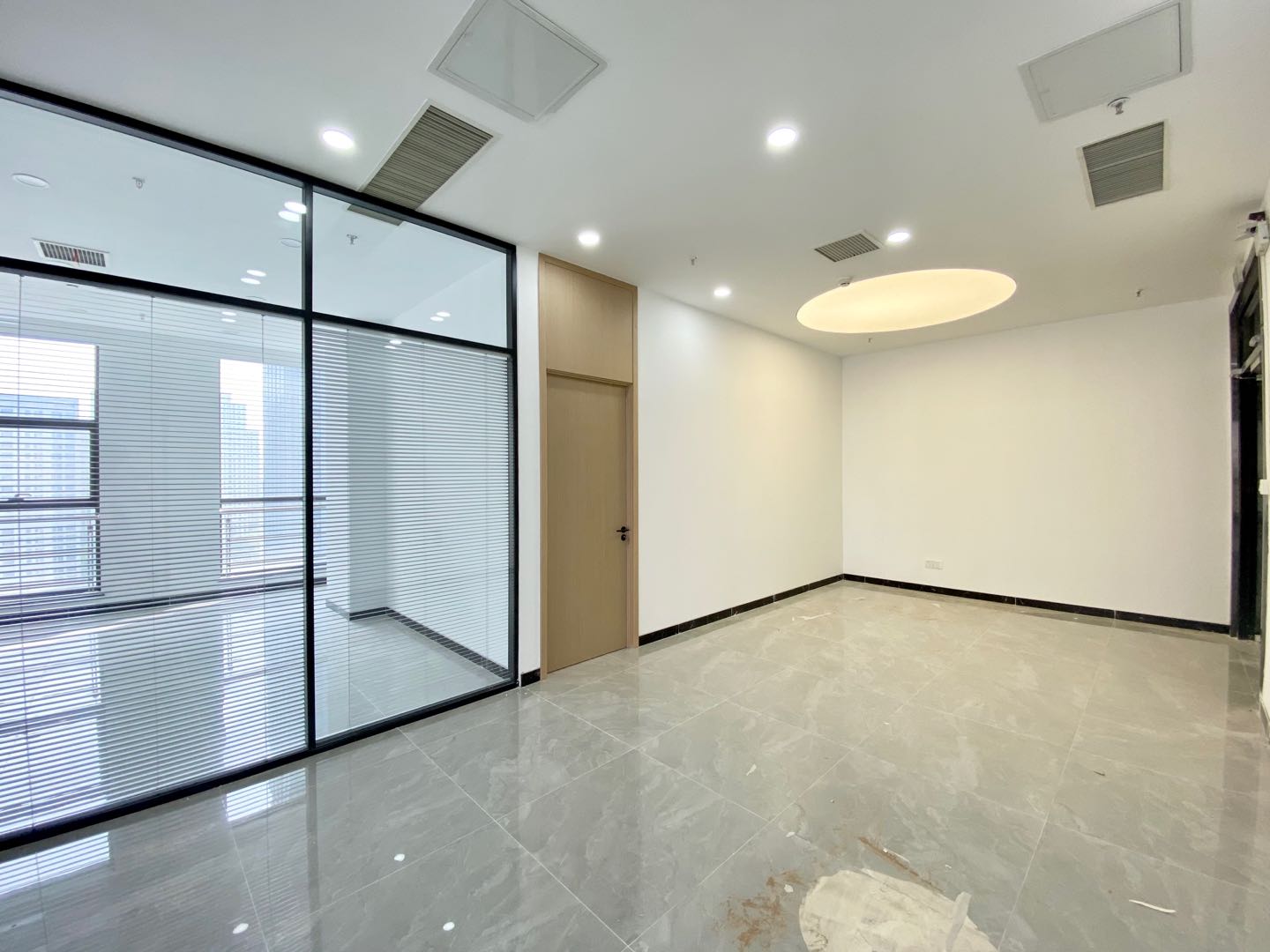 华创观礼中心(17租)