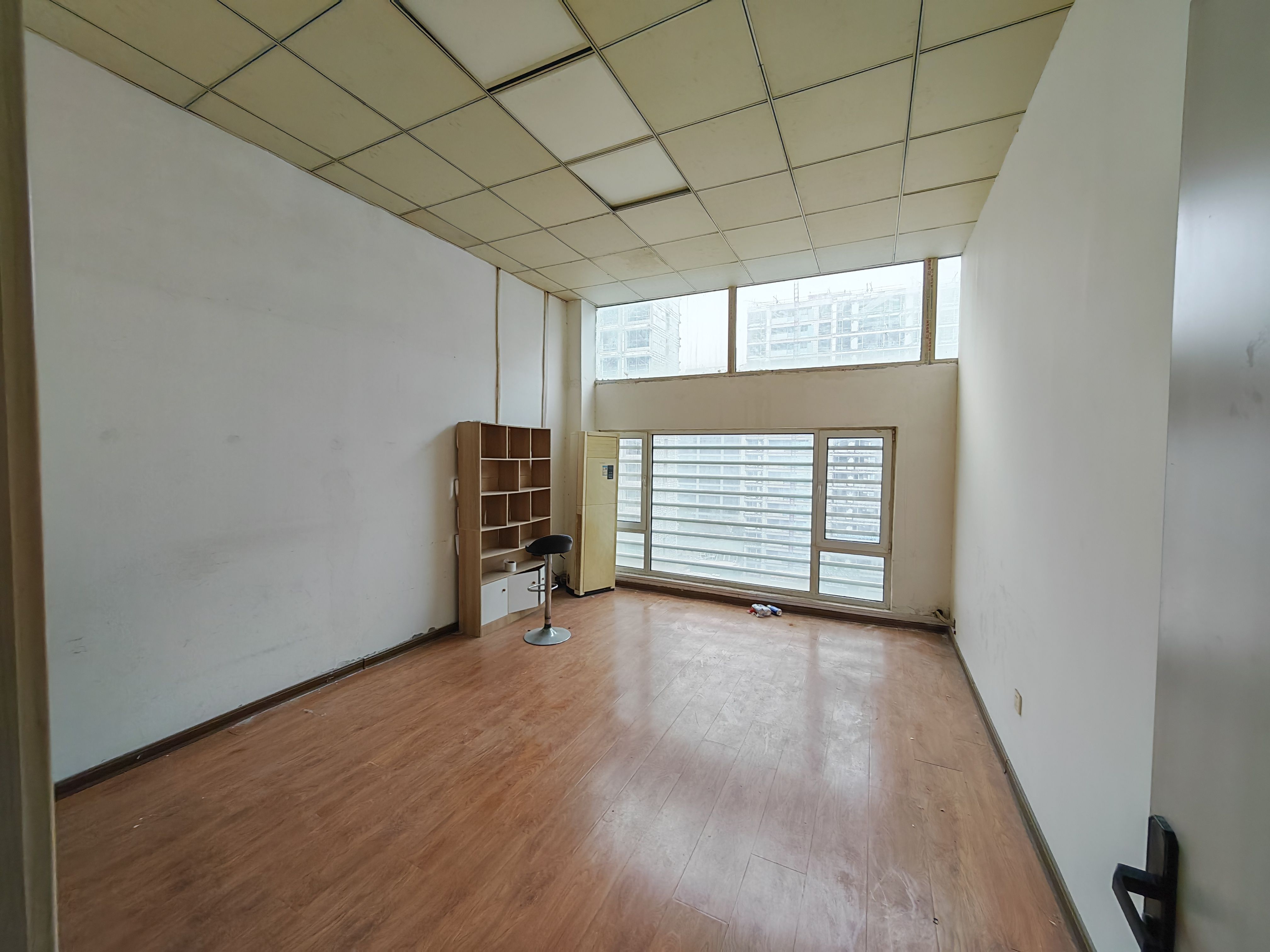 齐鲁文化创意基地(17租)