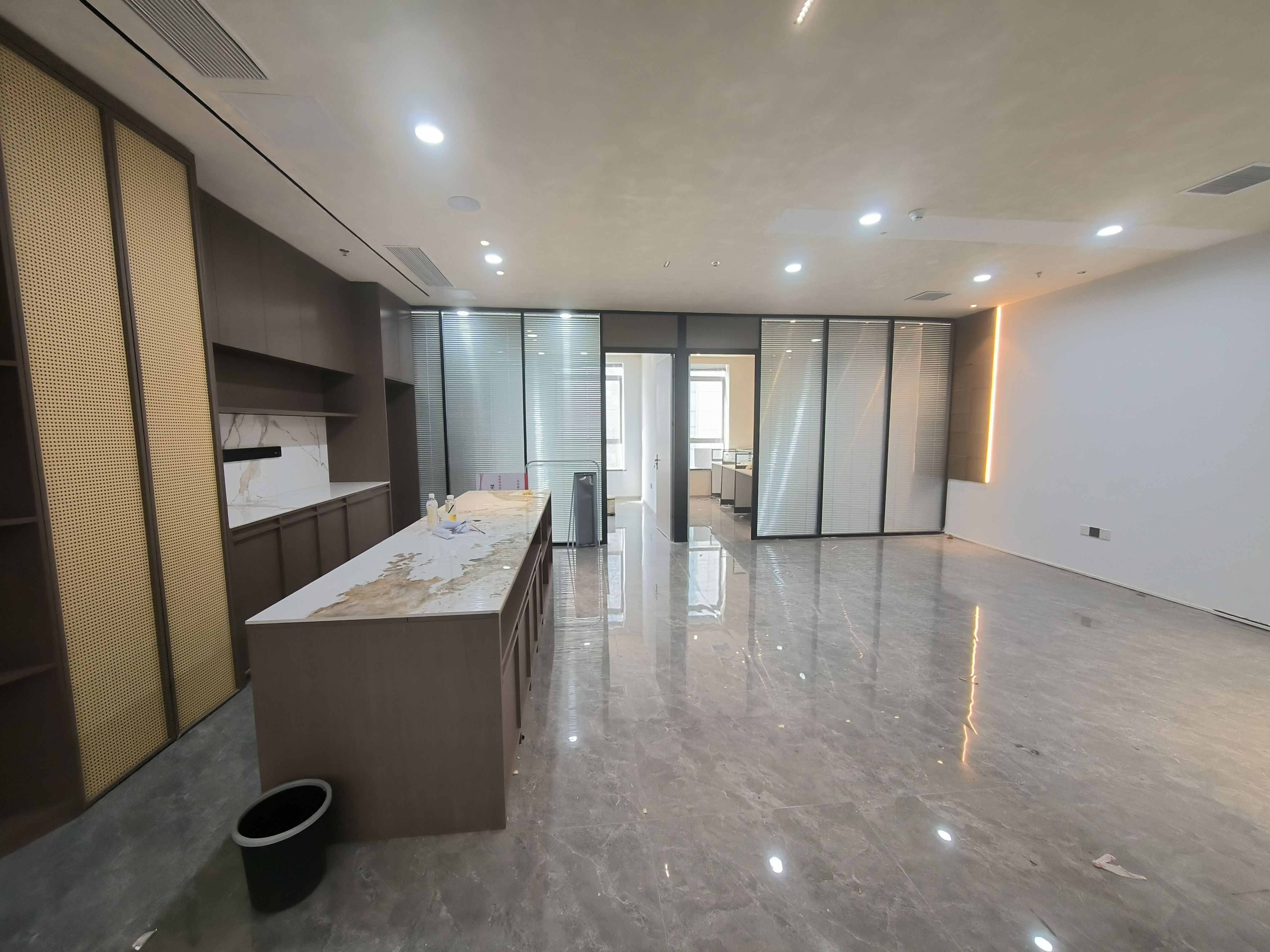 三庆齐盛广场(17租)