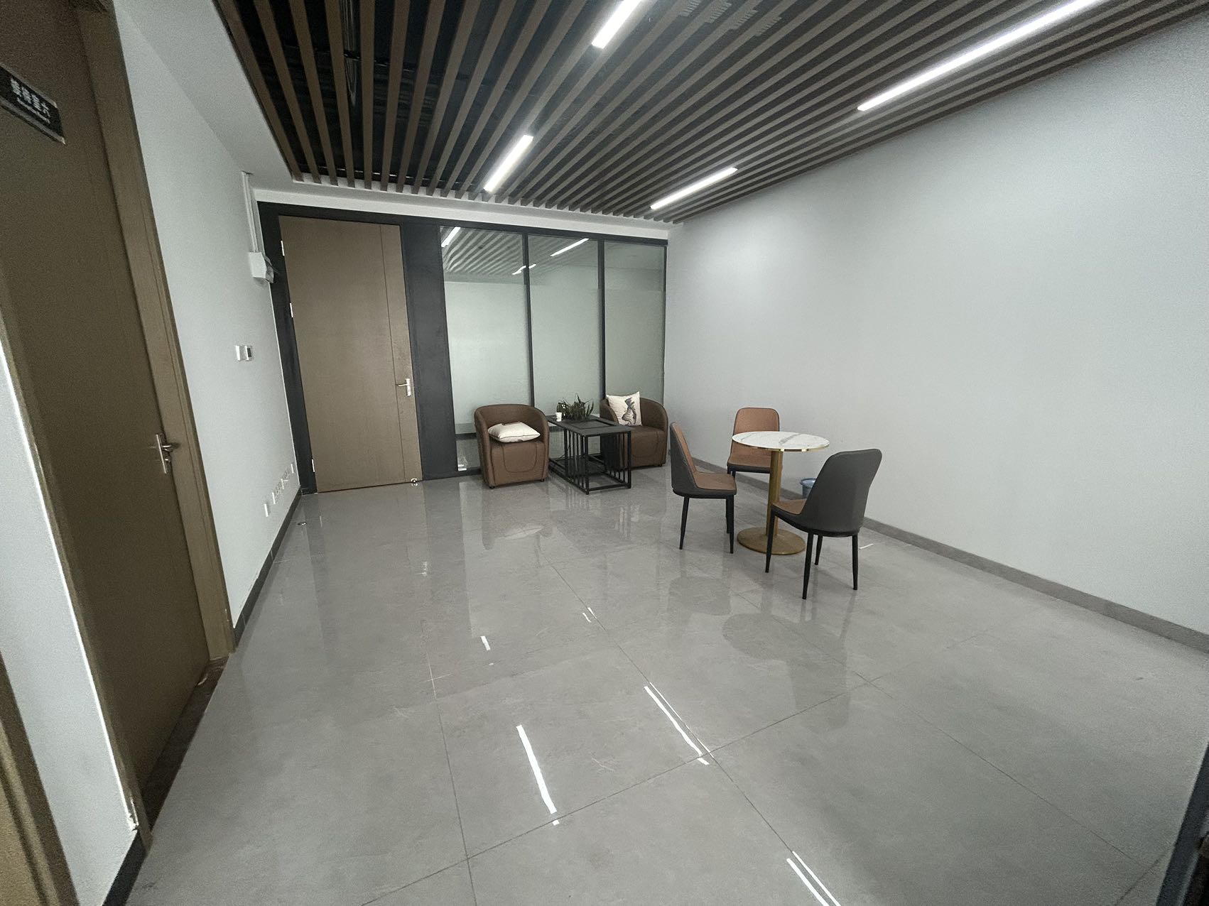 海潮汇（17租）