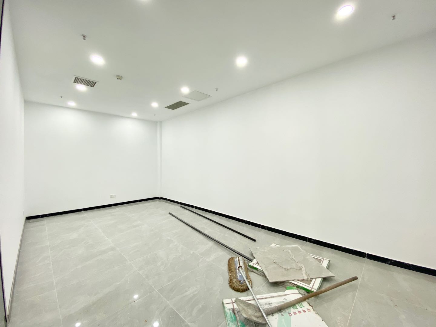 华创观礼中心(17租)