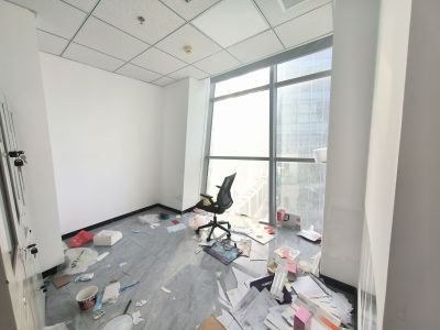 银荷大厦(17租)朝西北向 精装办公  位于会展中心  3+1,多面采光,视频房