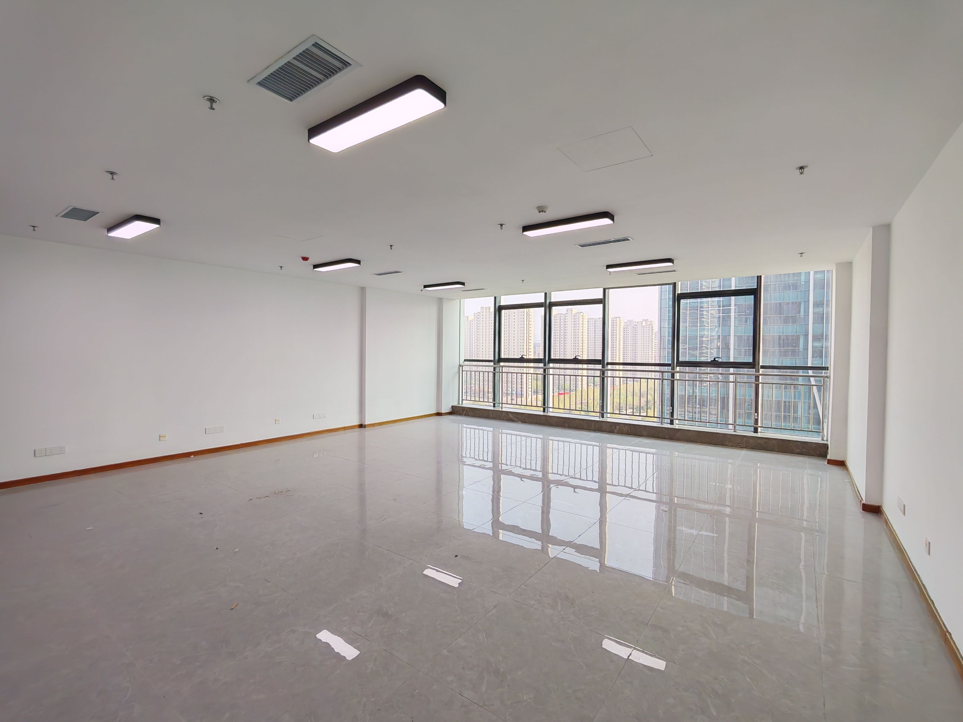 齐鲁财金大厦（17租）