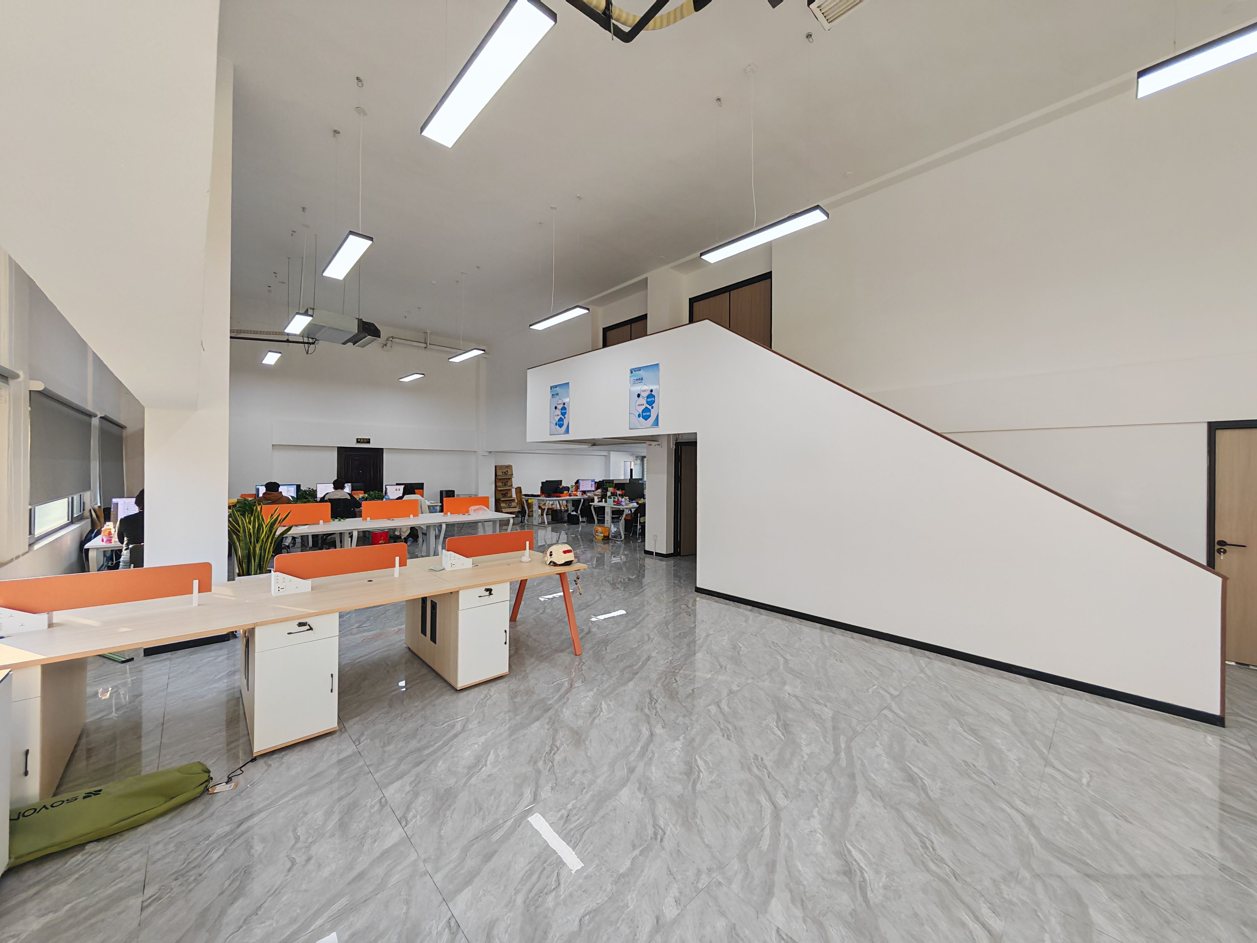 齐鲁文化创意基地(17租)