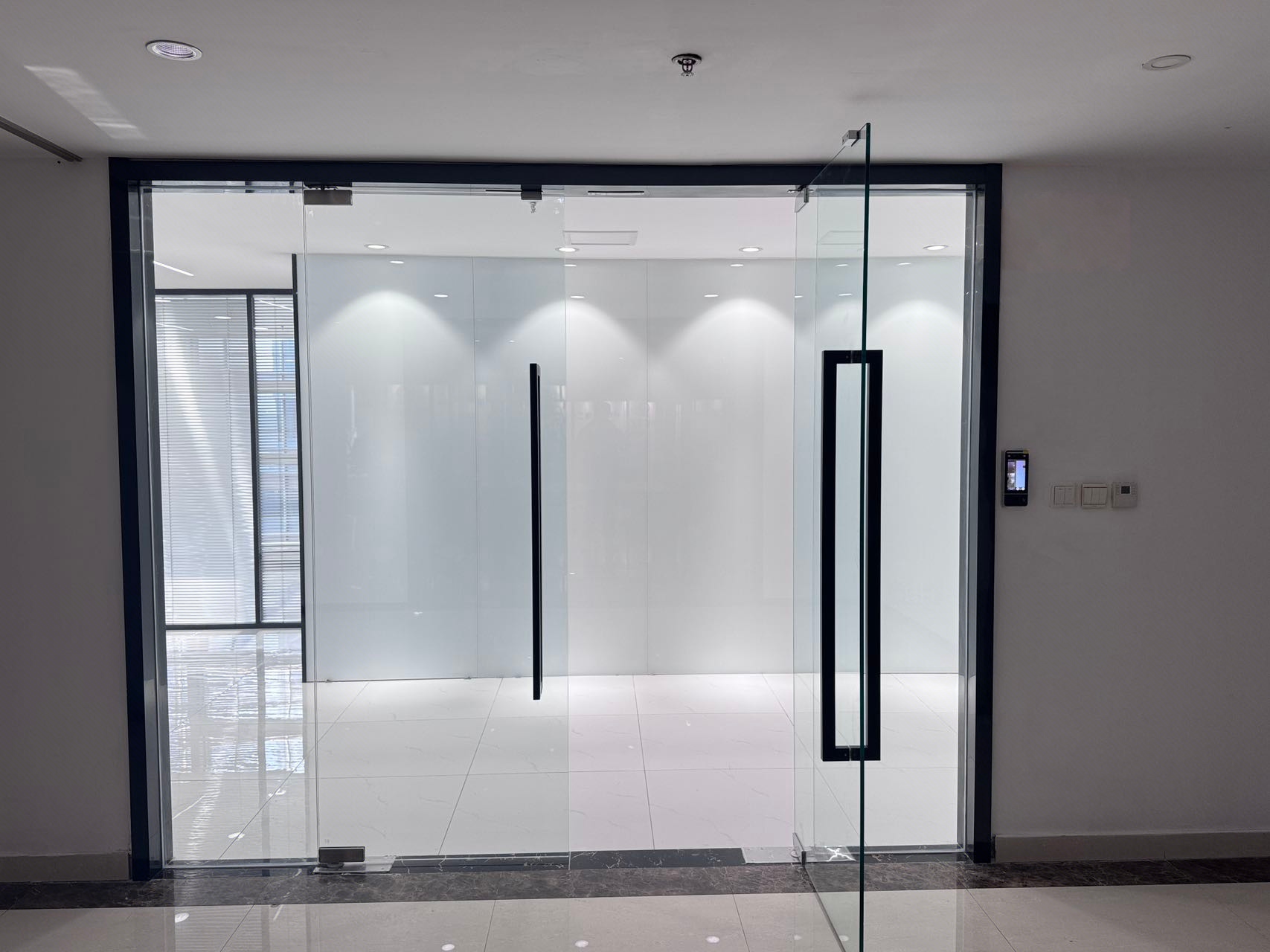 鲁商国奥城(17租)