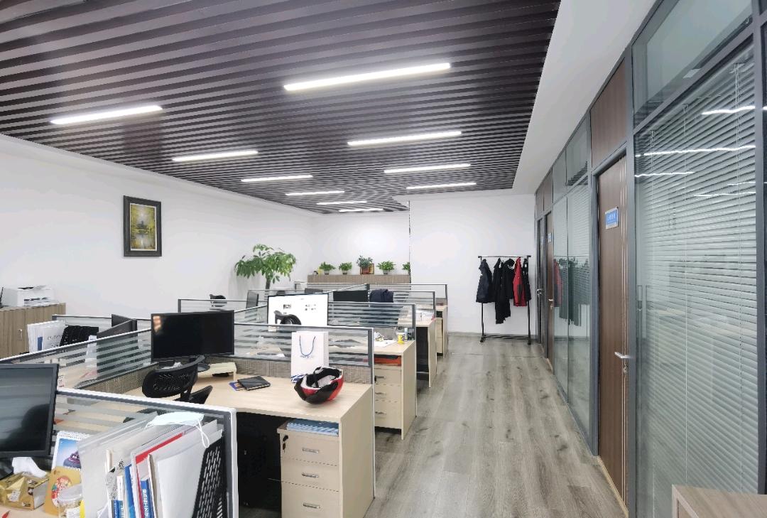 海信贤文中心(17租)