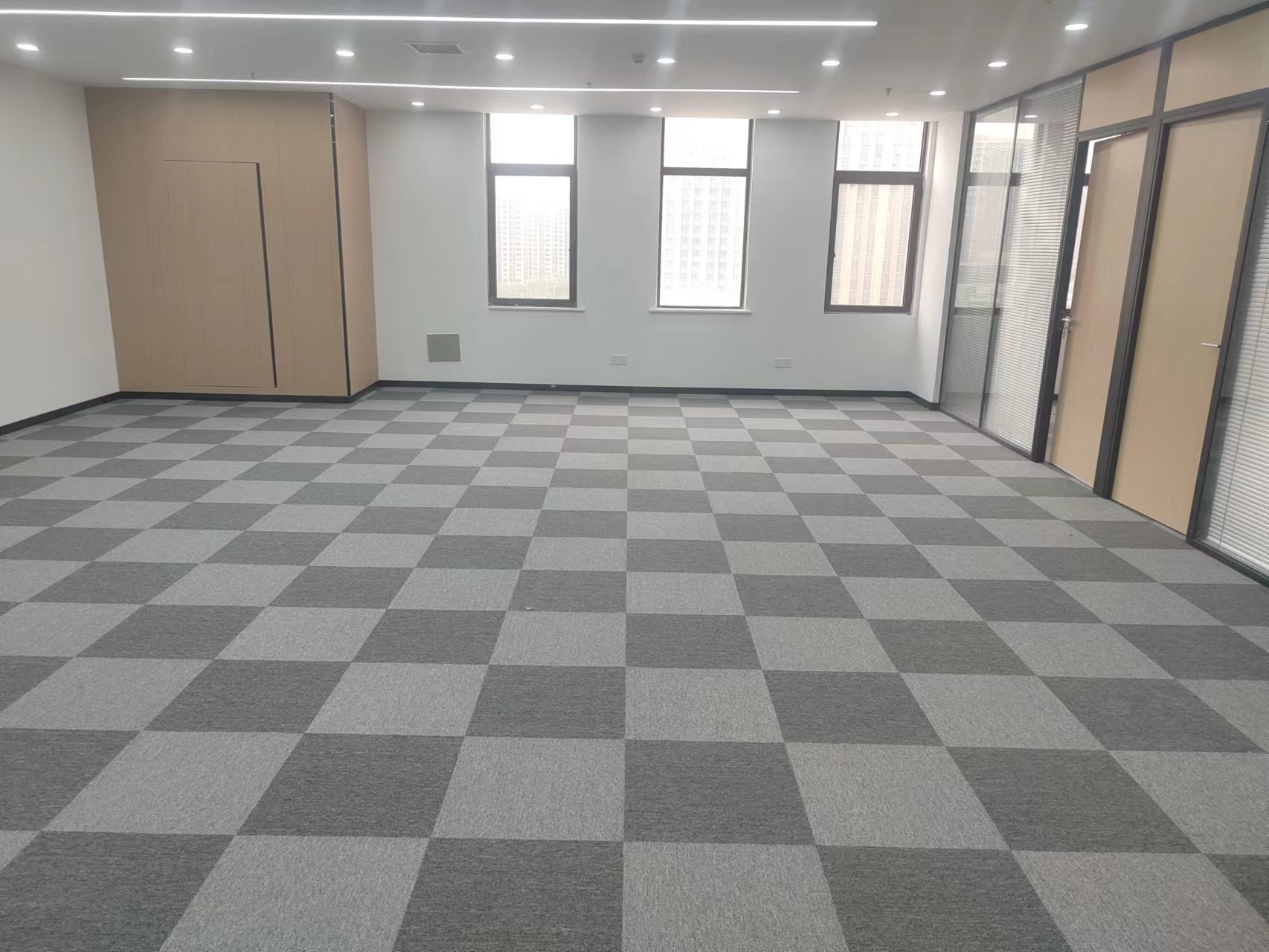 银丰东8区(17租)