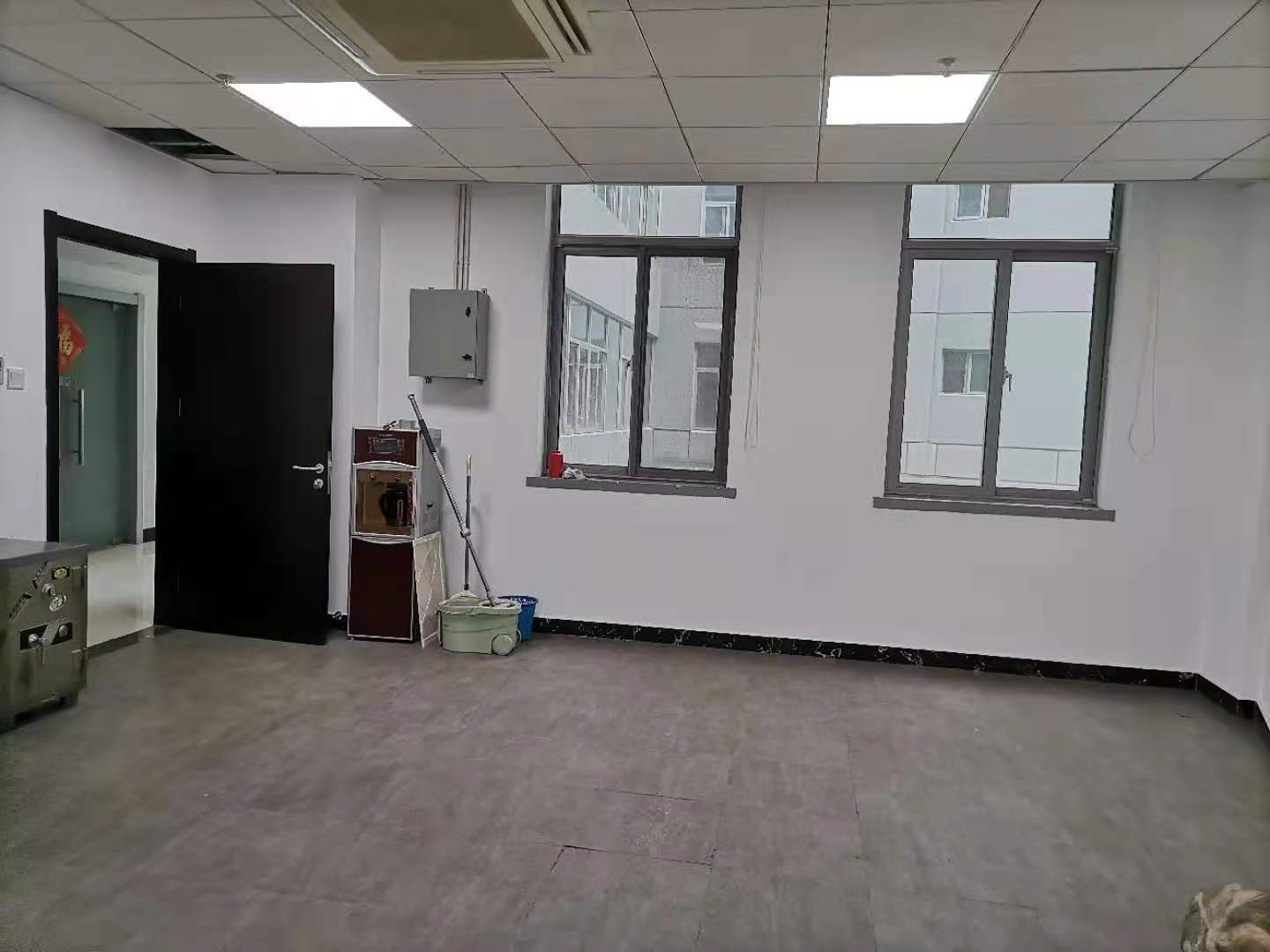 银荷大厦(17租)