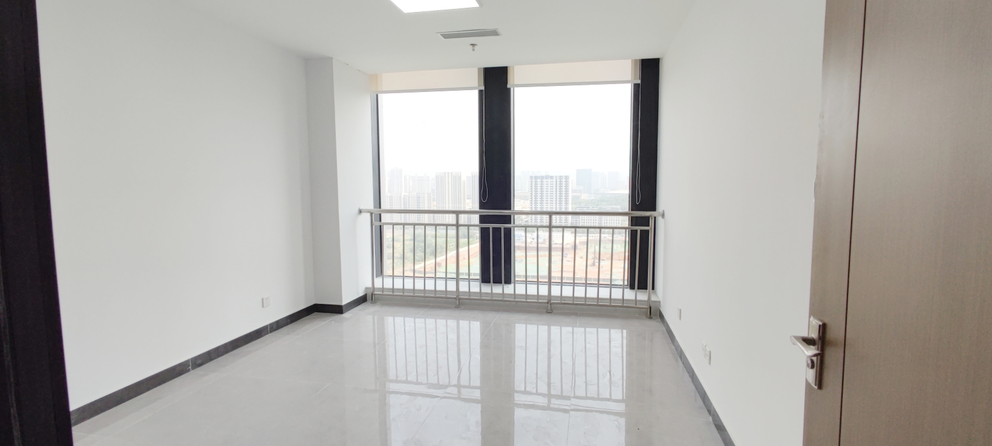 海潮汇（17租）