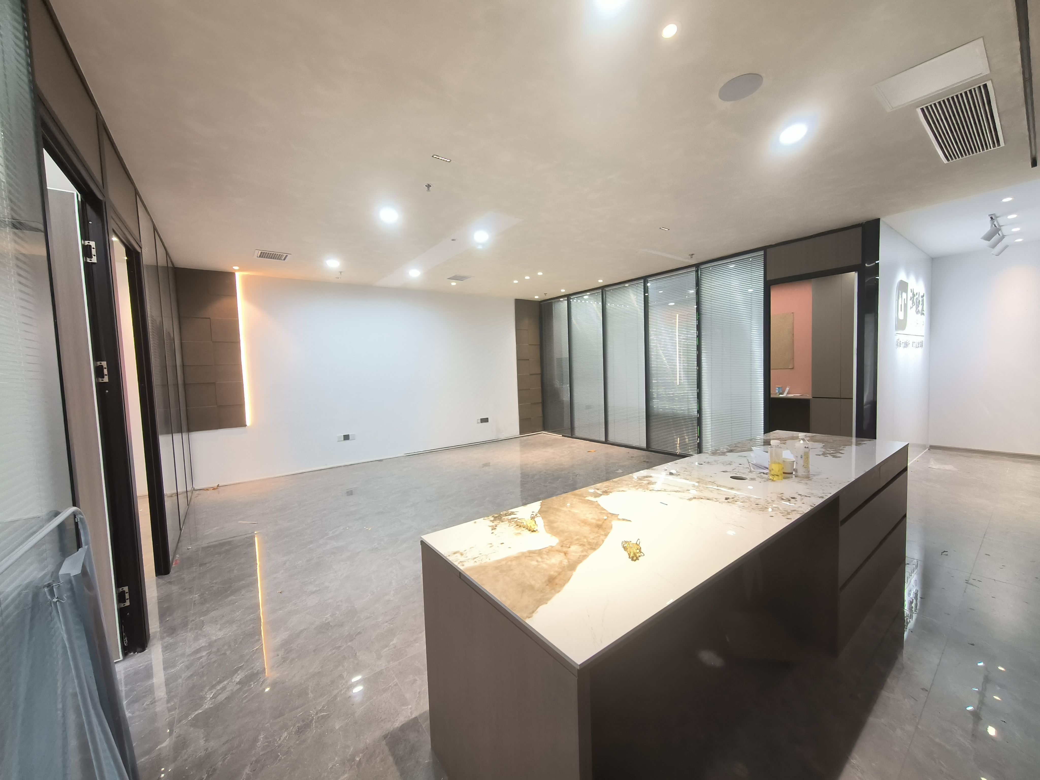 三庆齐盛广场(17租)