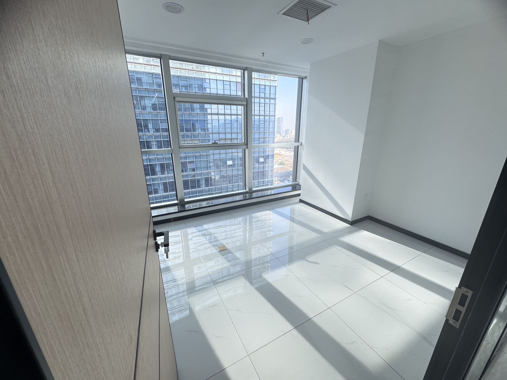 鲁商国奥城(17租)