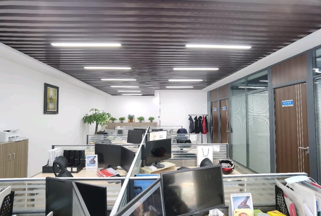 海信贤文中心(17租)