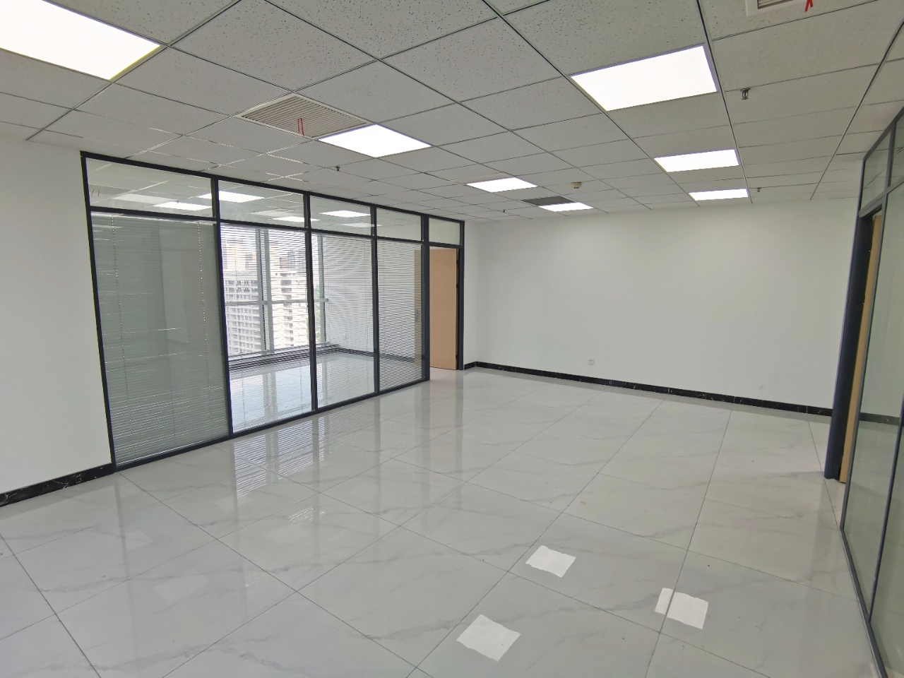 鲁商国奥城(17租)