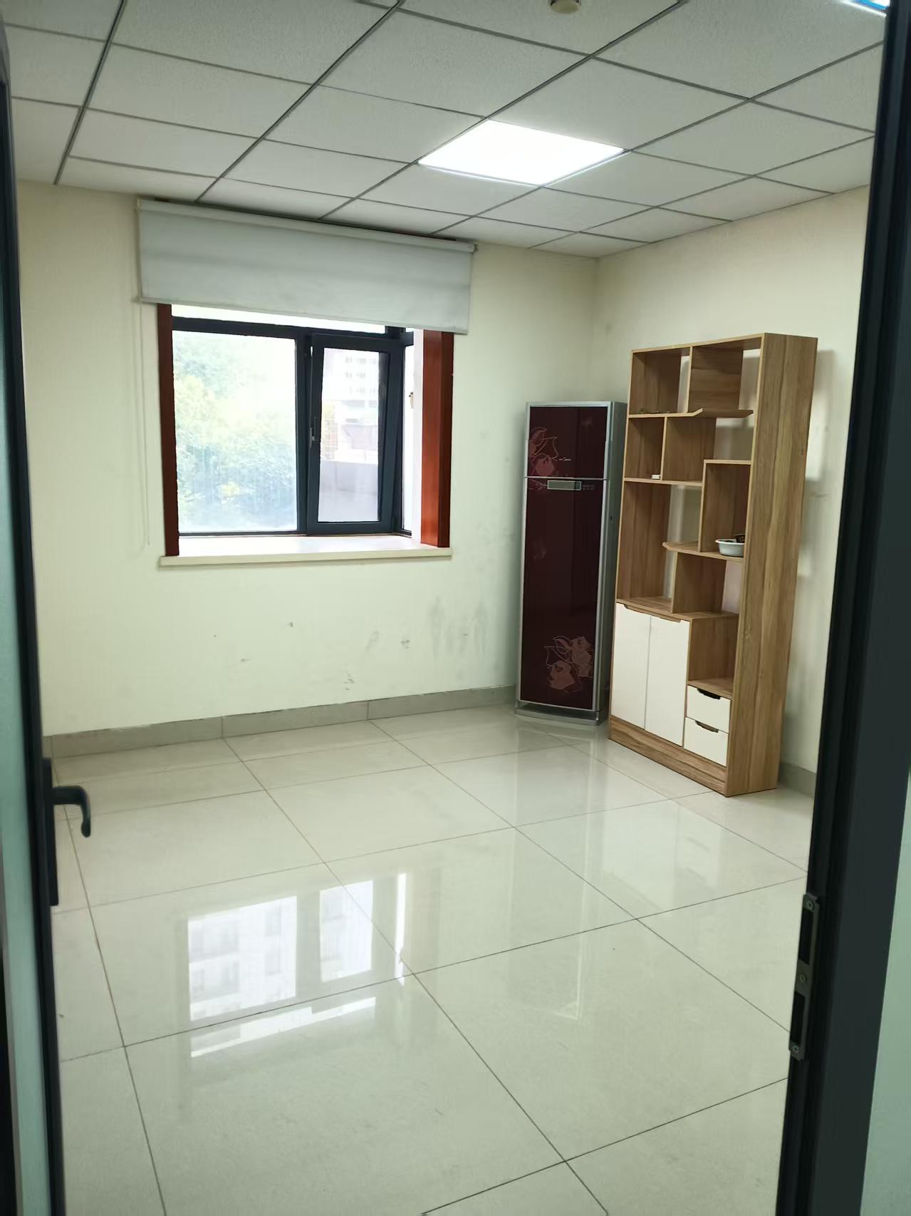 中铁财智中心(17租)