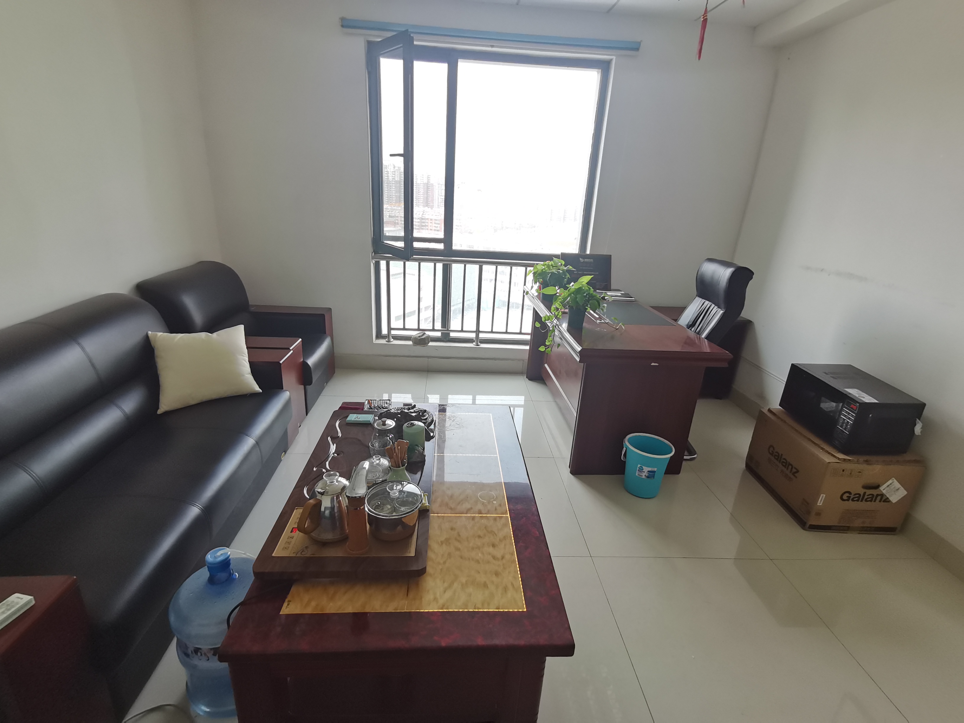 中铁财智中心(17租)朝向 精装办公 平层 位于会展中心视频房