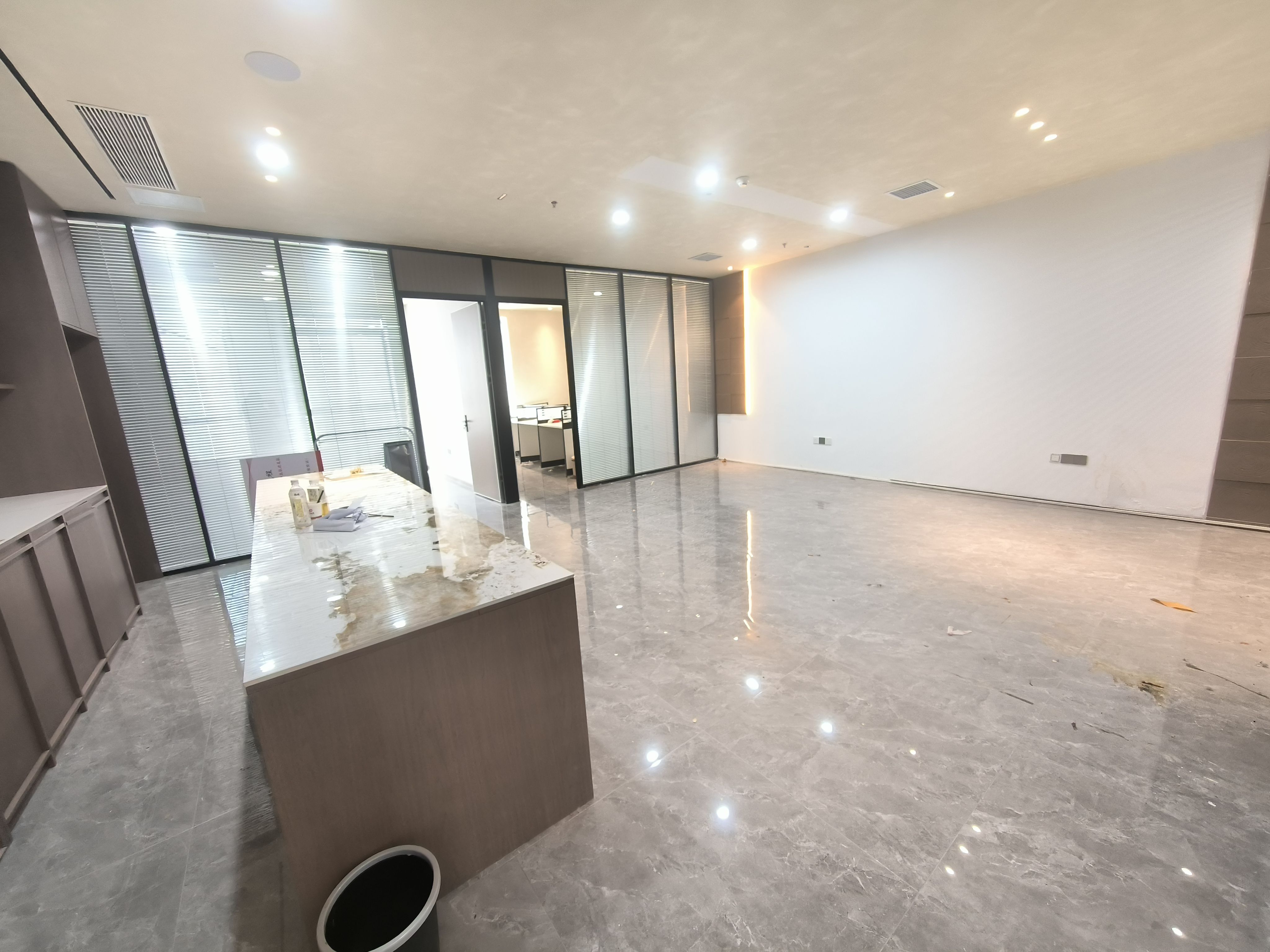 三庆齐盛广场(17租)