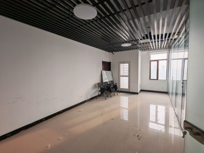 银丰东8区(17租)