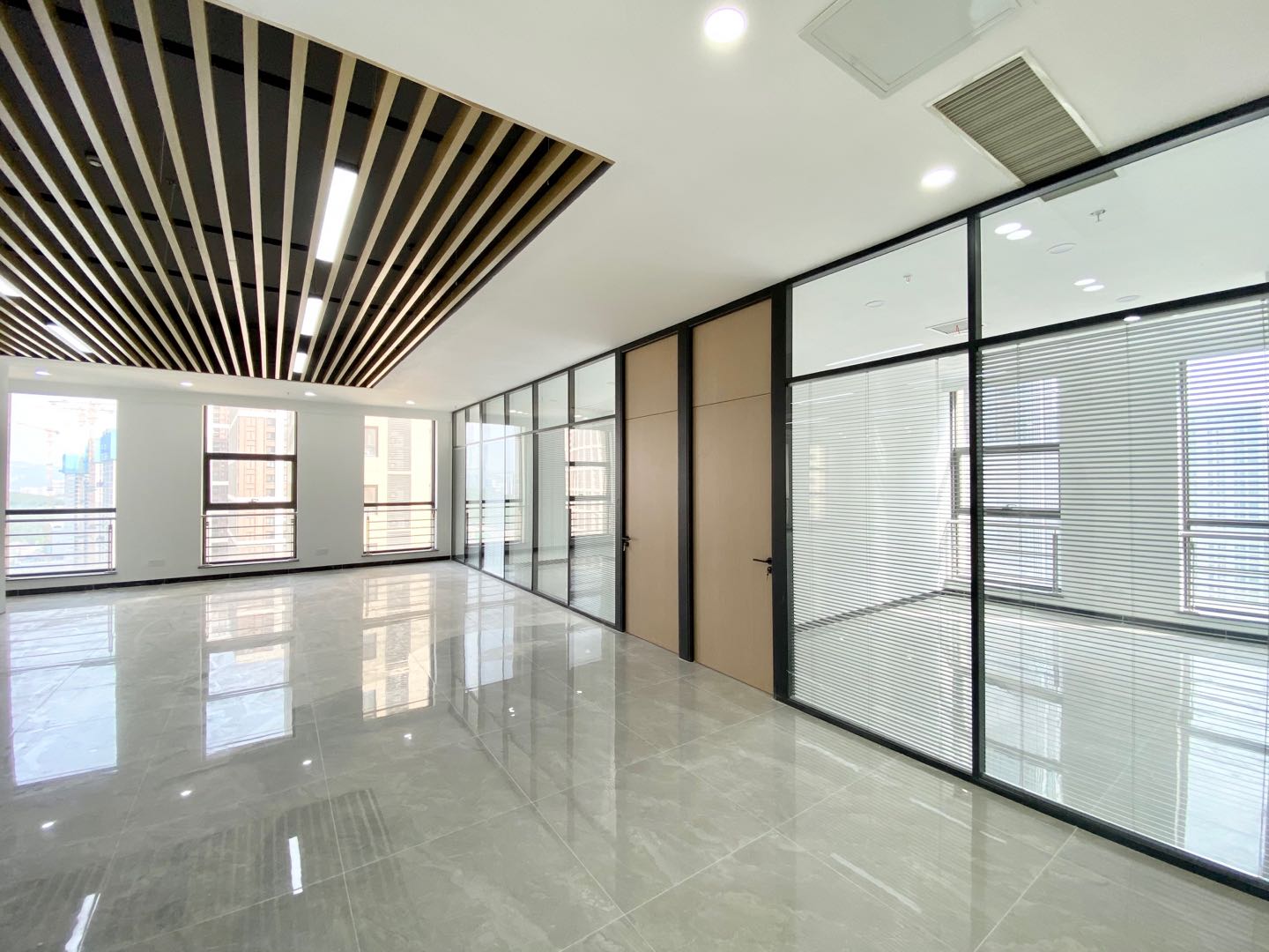 华创观礼中心(17租)