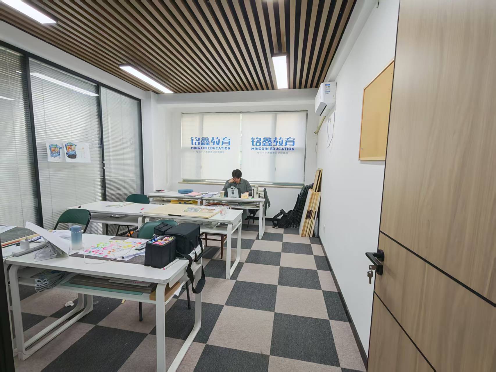 齐鲁文化创意基地(17租)