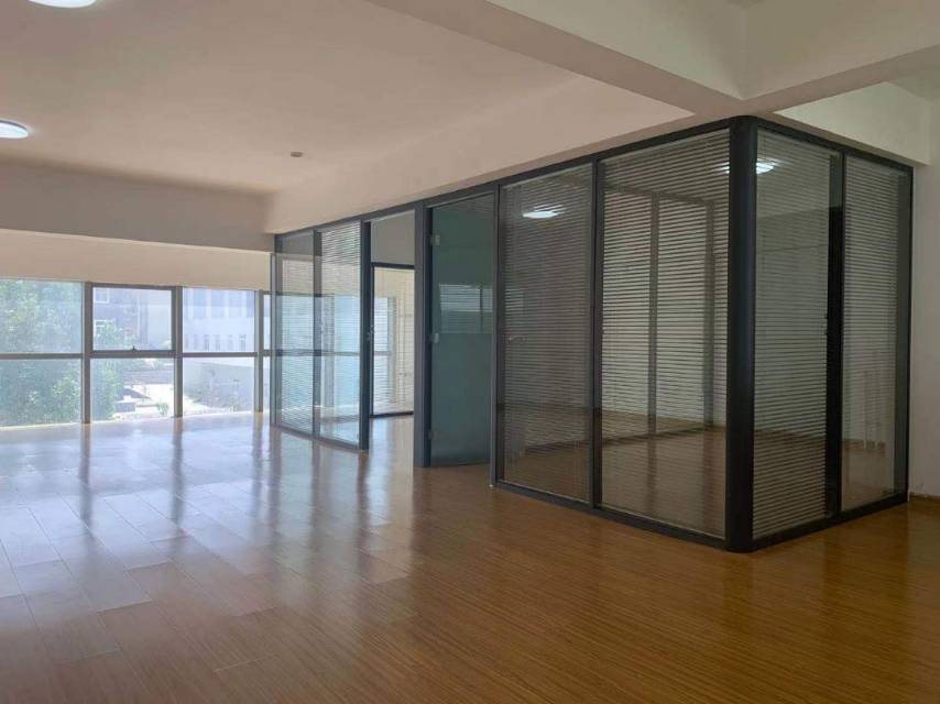 齐鲁文化创意基地(17租)