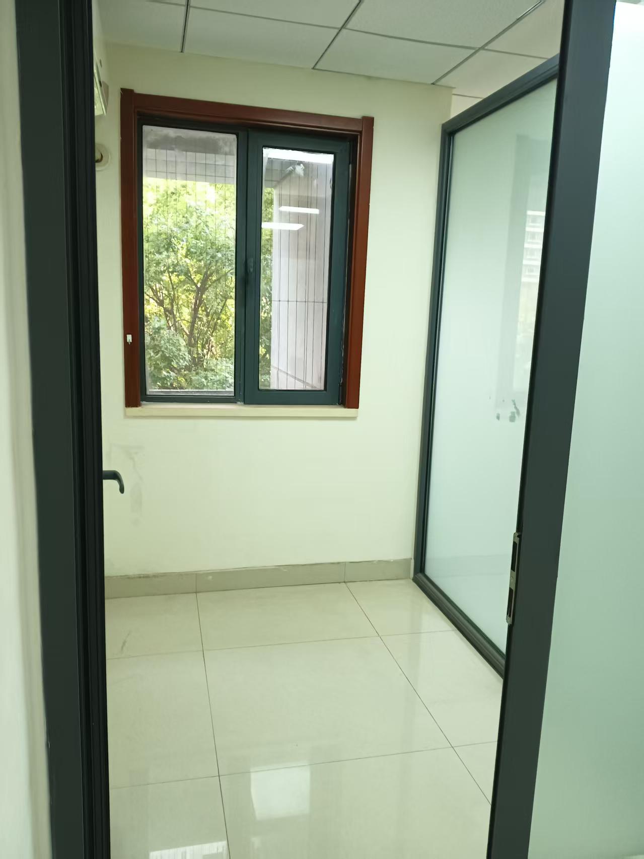 中铁财智中心(17租)