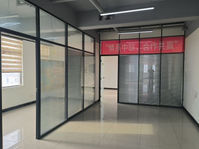 银丰东8区(17租)